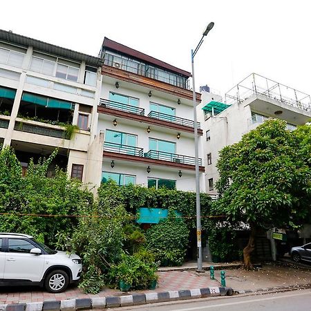 Oyo 367 Hotel Forest Green Нью-Дели Экстерьер фото